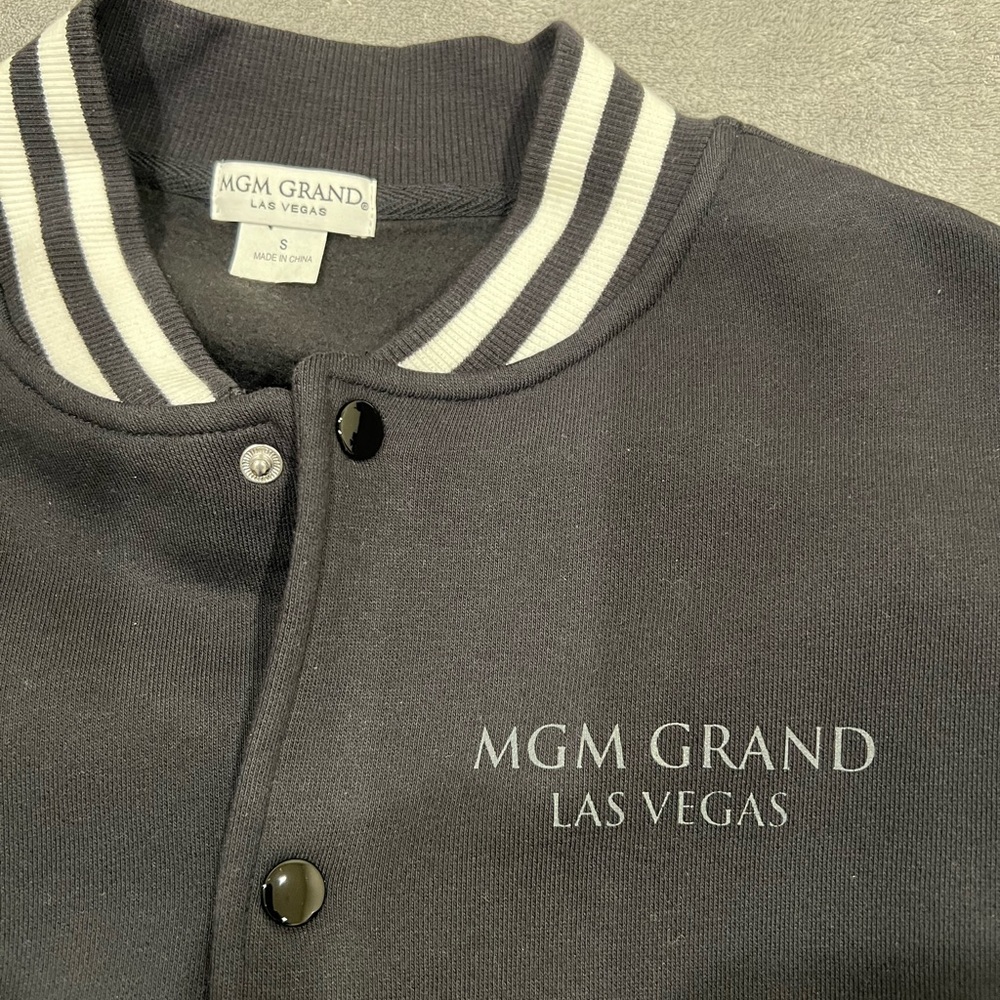 MGM Light Jacket - Picture 2 of 10